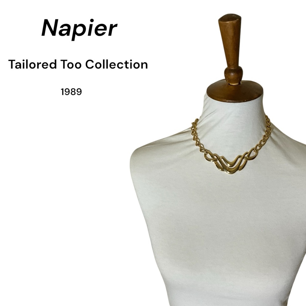 Napier “Tailored Too” Collection Gold Toned Open Metalwork Necklace 1989